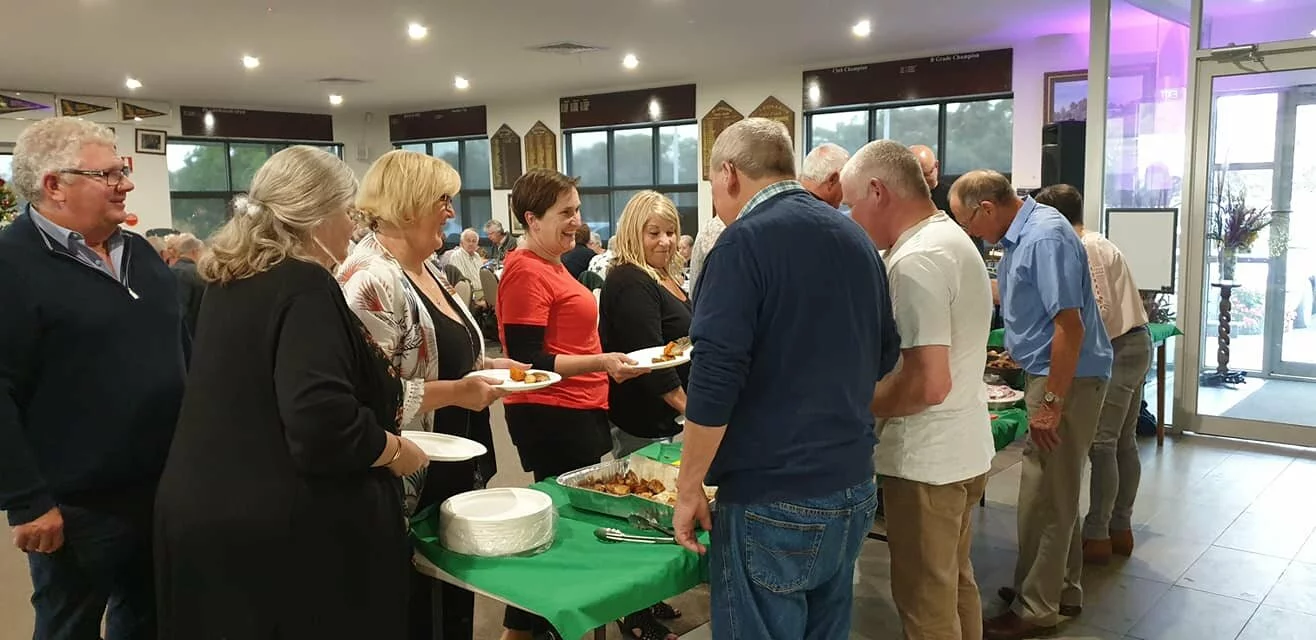 Natural coastal scrub surrounds the 6th green at St Leonards Golf Club, Victoria, Australia